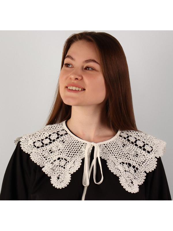 Воротник кружевной, 46 × 44 см, цвет белый