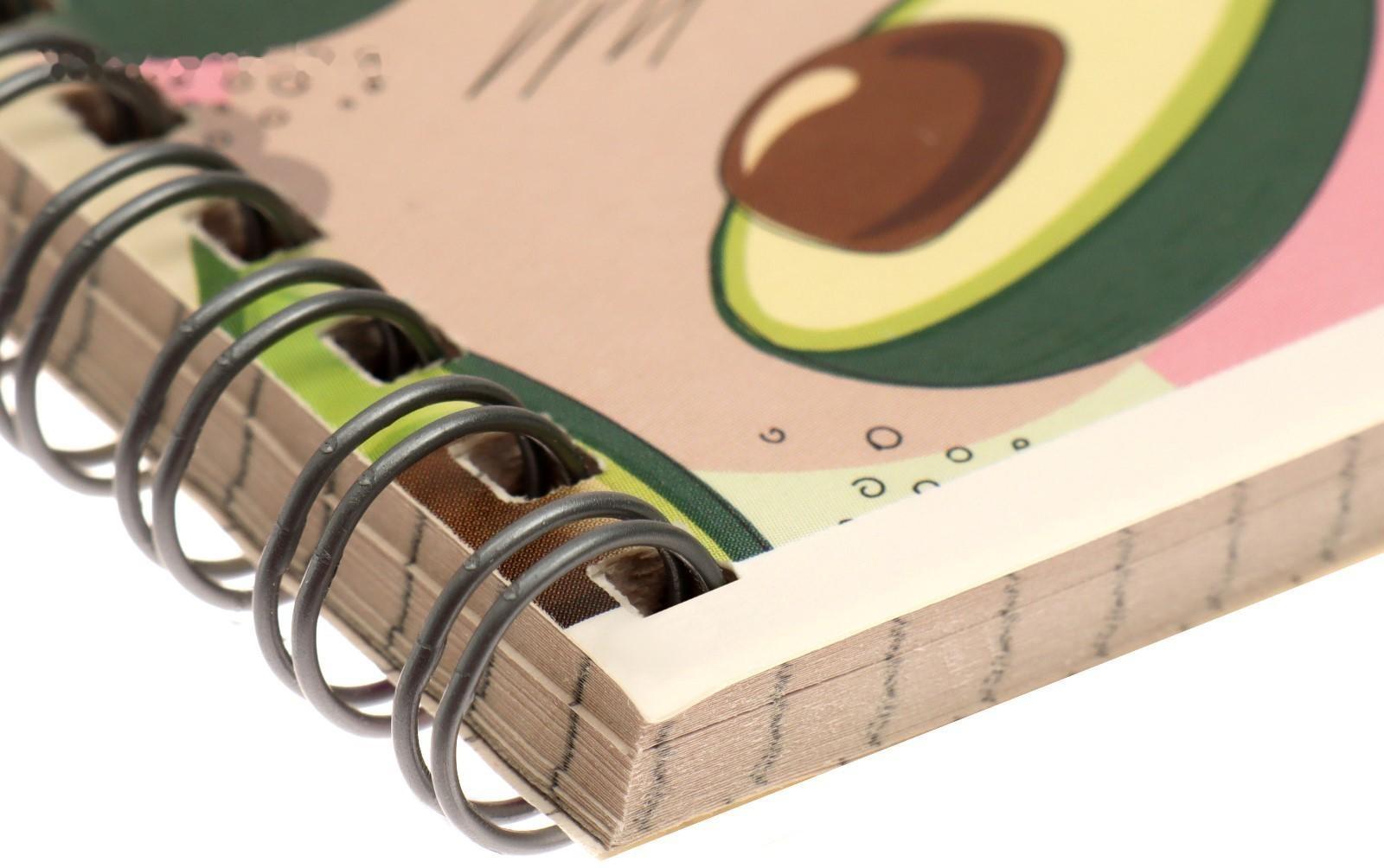 Тетрадь 60 листов в клетку на гребне 