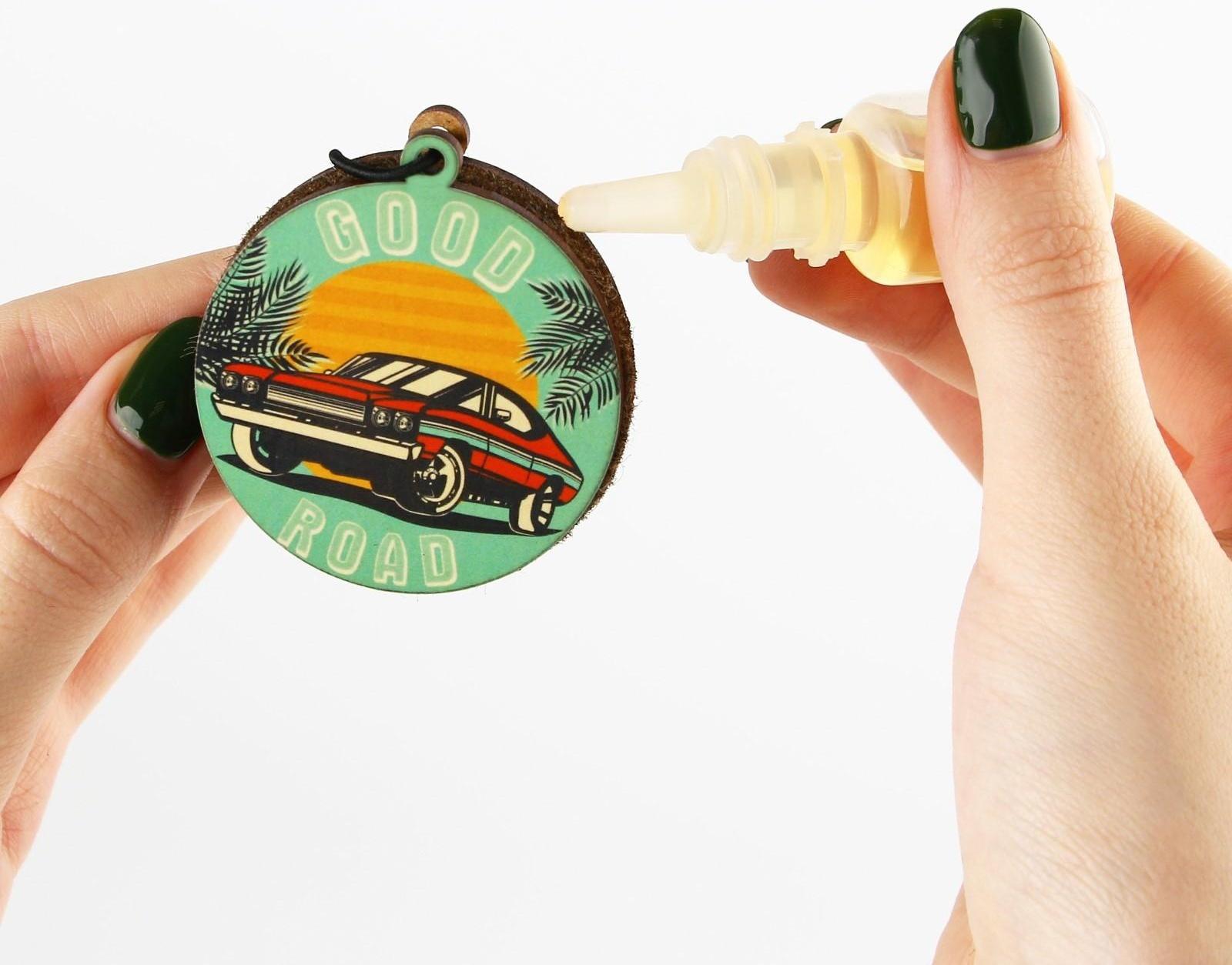 Набор Good road, подвеска деревянная с пропиткой и ароматизатор, 10 мл