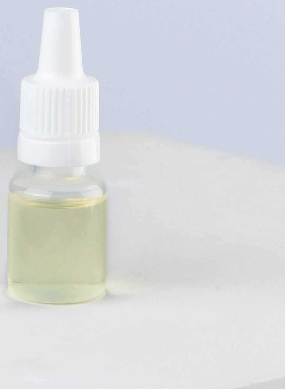 Набор «Отвлекись от суеты», подвеска деревянная с пропиткой и ароматизатор, 10 мл