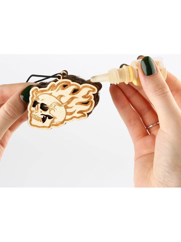 Набор «Отвлекись от суеты», подвеска деревянная с пропиткой и ароматизатор, 10 мл