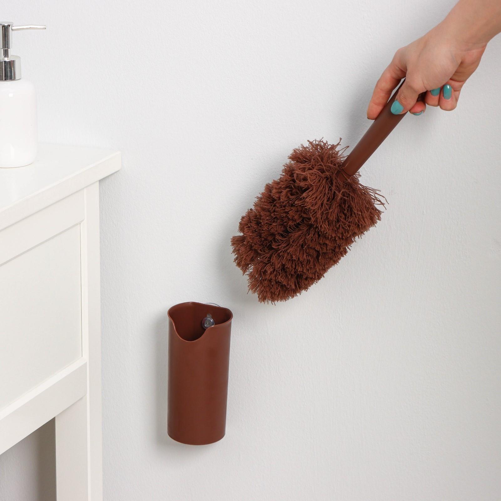 Щётка для удаления пыли Доляна «Антистатик», 29 см, с подставкой на присоске, микрофибра, цвет коричневый