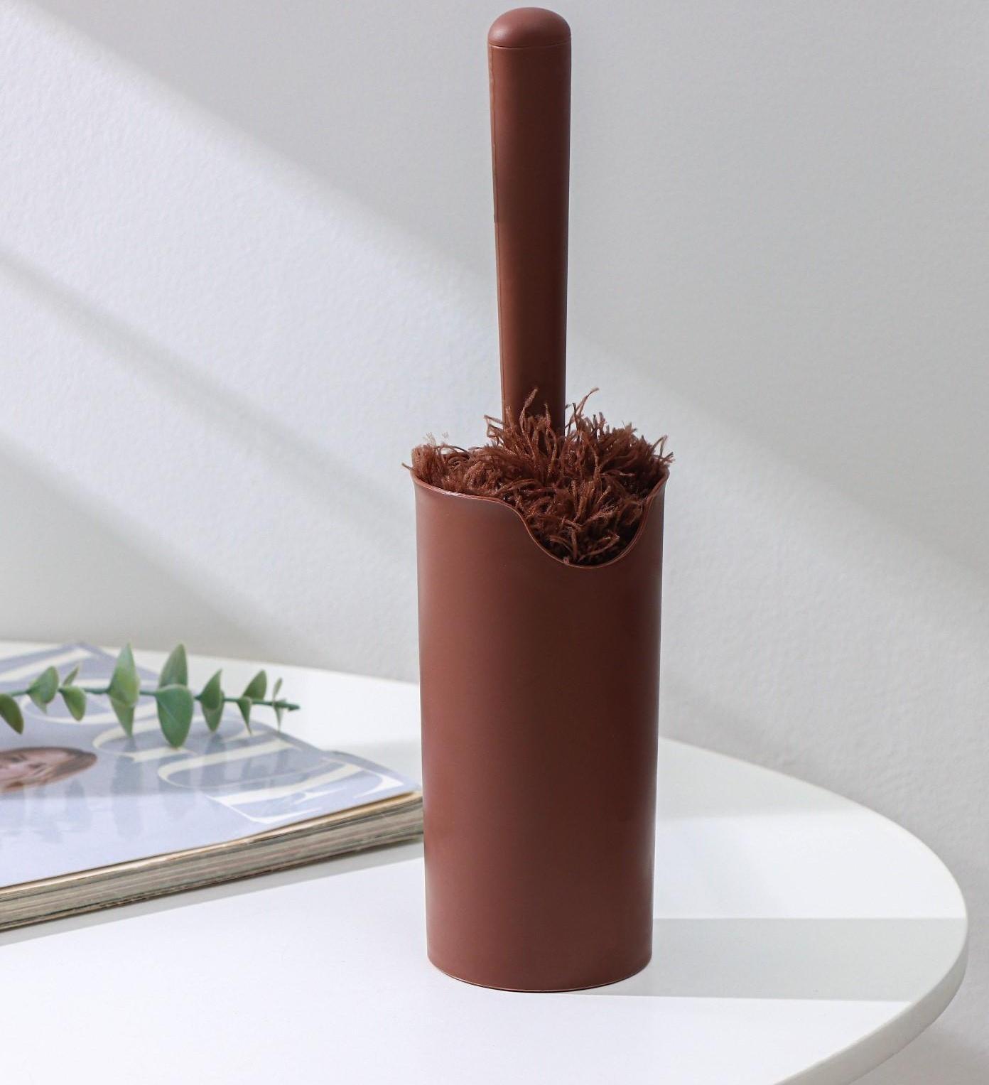 Щётка для удаления пыли Доляна «Антистатик», 29 см, с подставкой на присоске, микрофибра, цвет коричневый