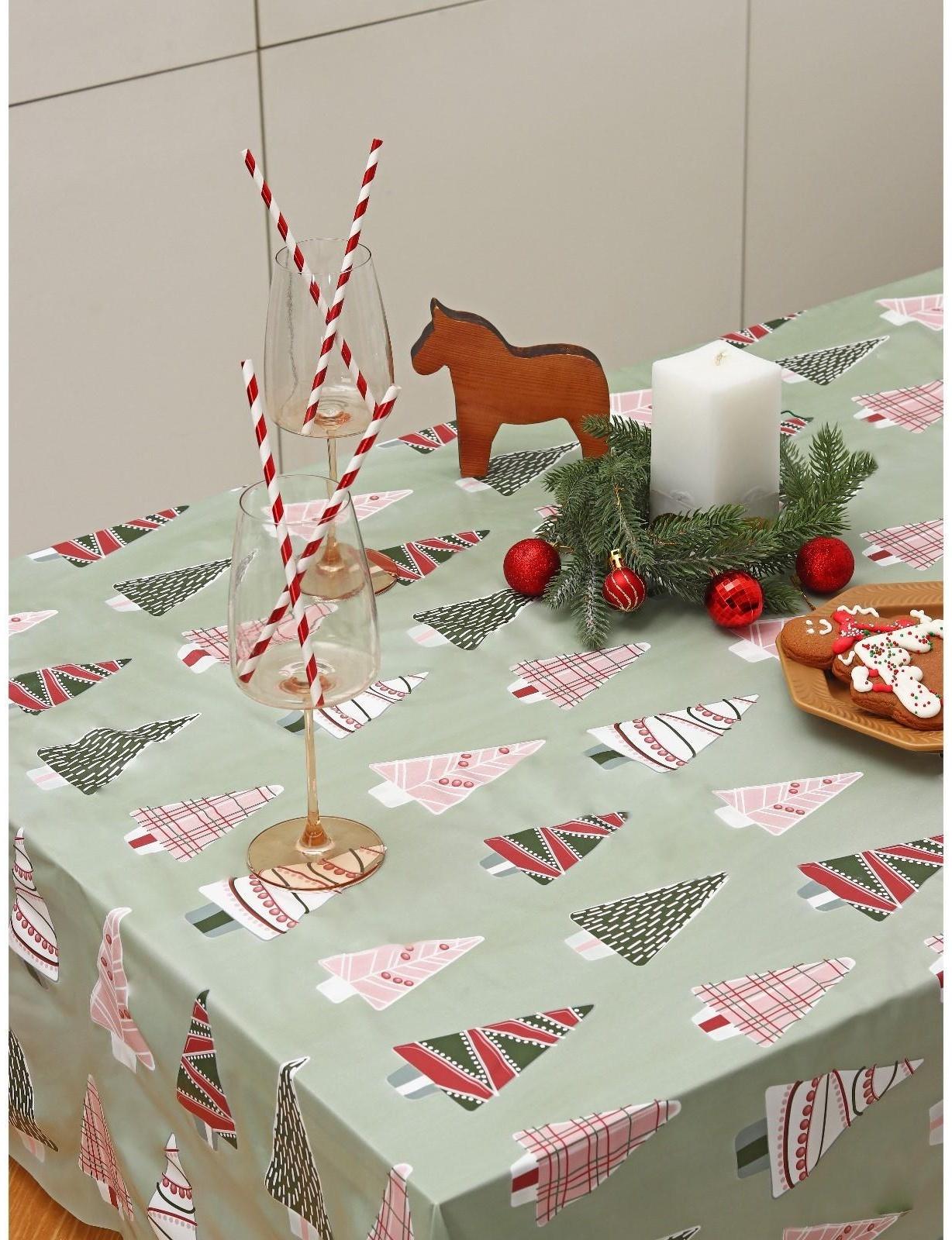 Скатерть новогодняя на стол «Ёлочки», 140×160 см, цвет зелёный
