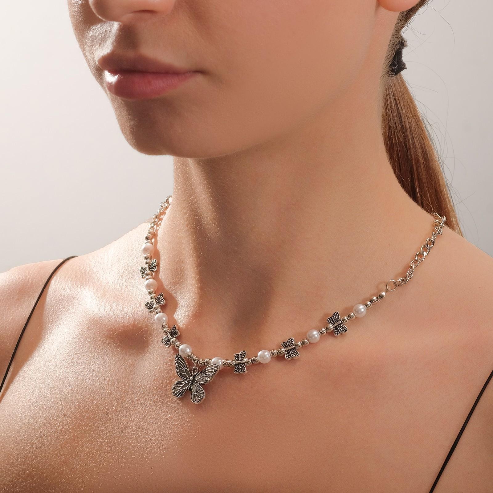 Кулон на декоративной основе 