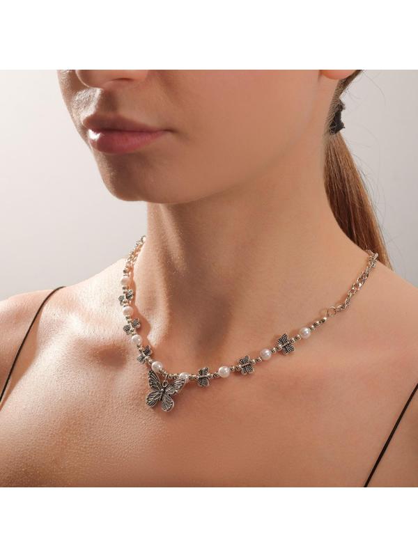 Кулон на декоративной основе 