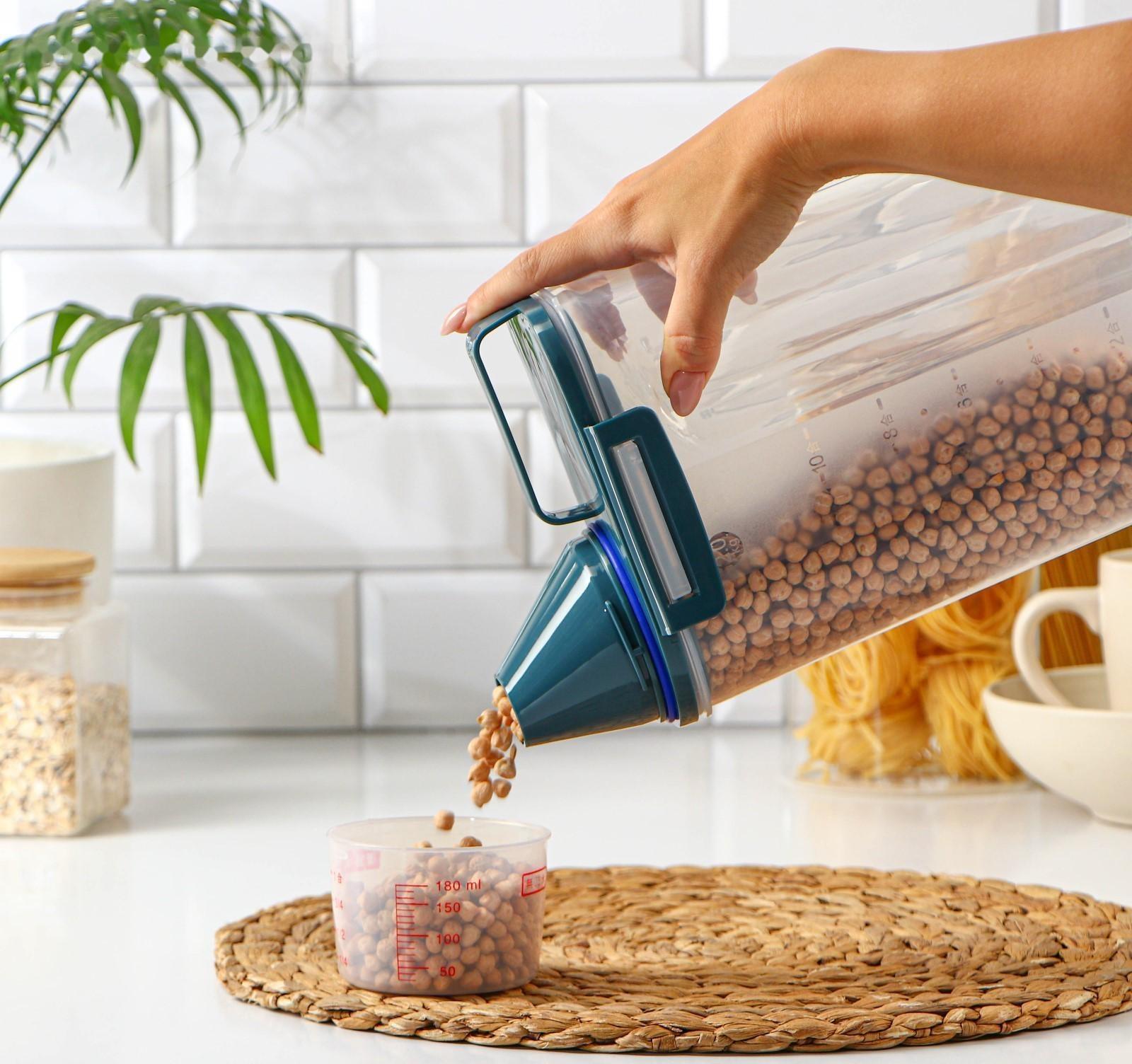 Контейнер пластиковый для хранения сыпучих продуктов с дозатором, 2 кг, 17×10,5×29 см, цвет прозрачный