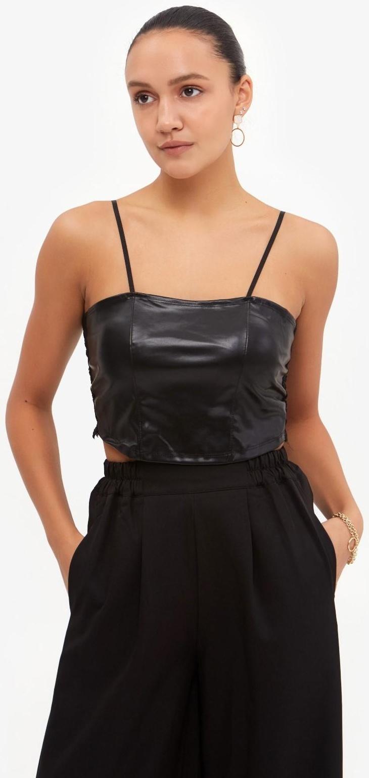 Топ женский, цвет чёрный, размер 42-44