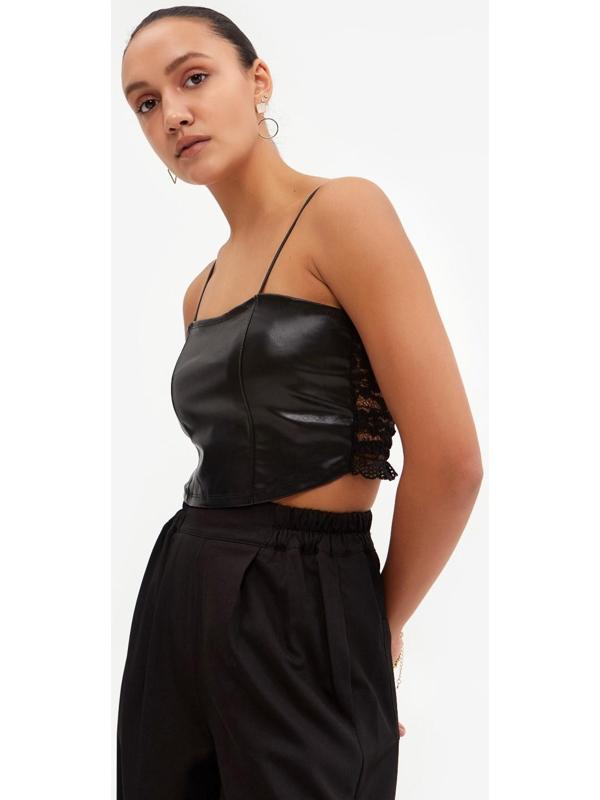 Топ женский, цвет чёрный, размер 42-44