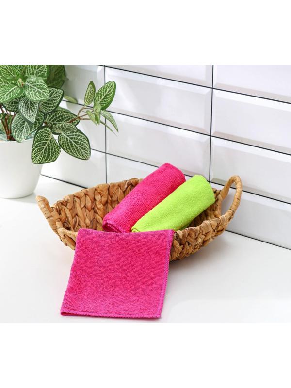 Салфетки универсальные Доляна, 3 шт, 30×30 см, микрофибра, 220 гр, с оверлоком