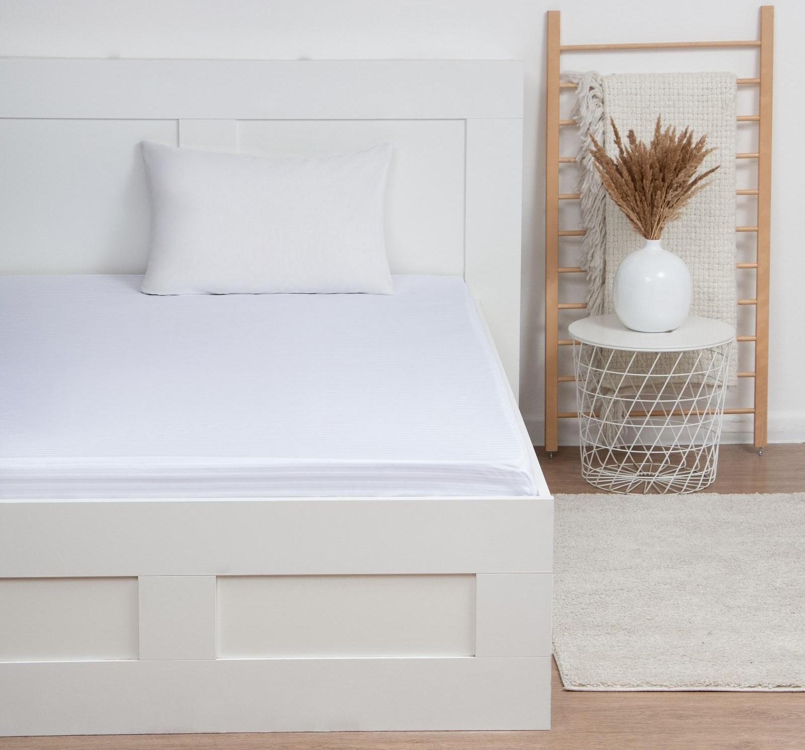 Простыня Этель Hotel 200*215± 3 см, страйп-сатин 1*1, 100% хлопок,136гр/м2