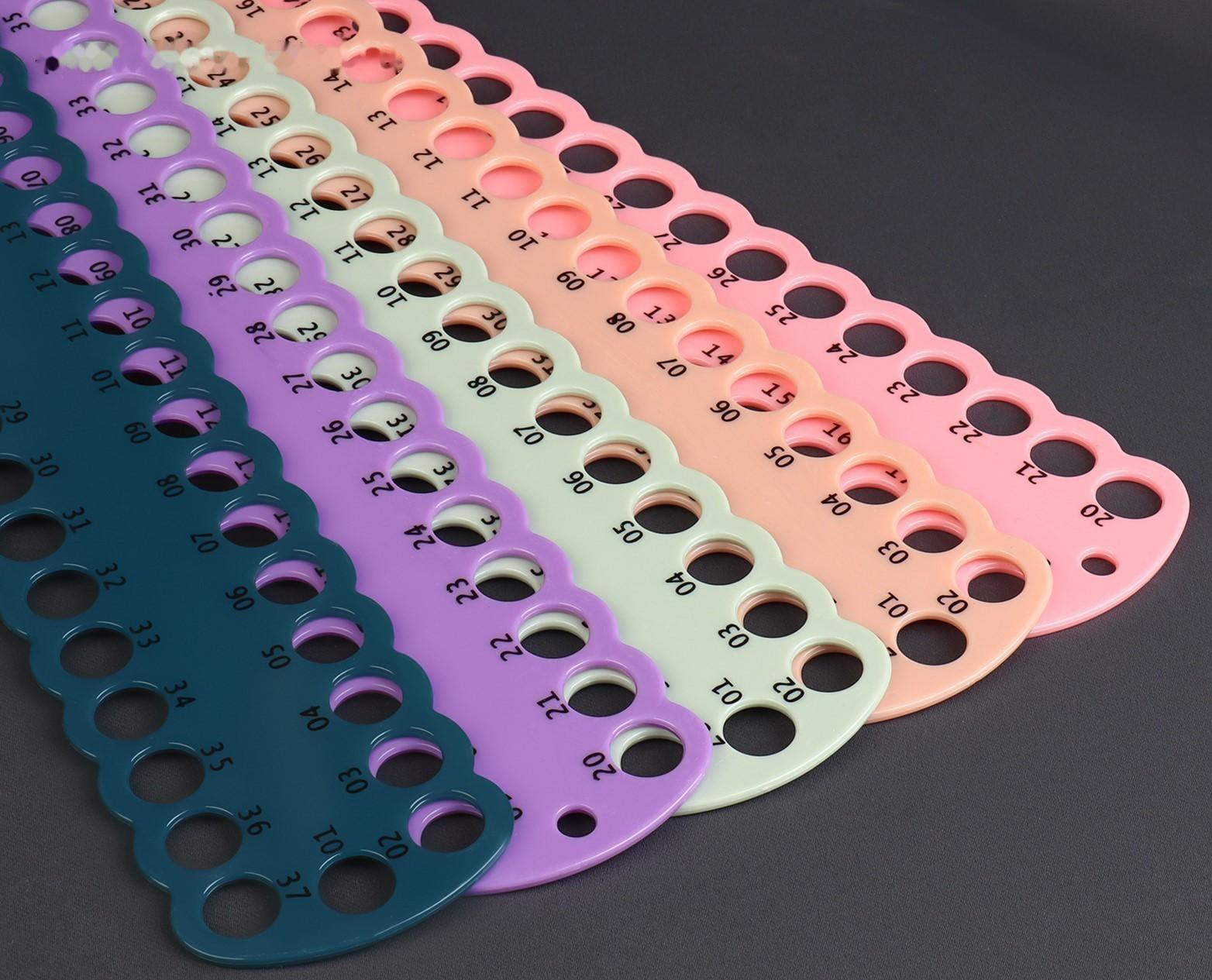 Органайзер для ниток мулине на 37 цветов, 30 × 6 см, цвет МИКС