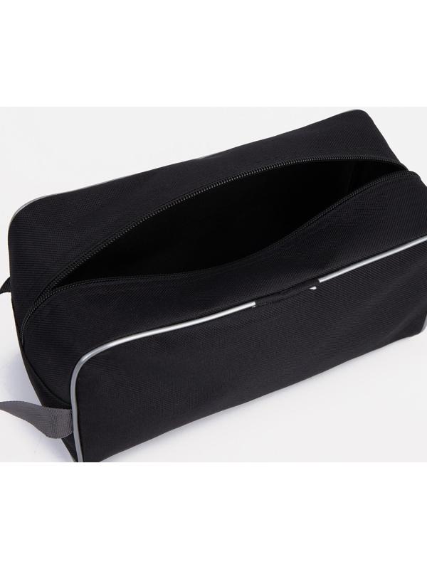 Косметичка на молнии, цвет чёрный