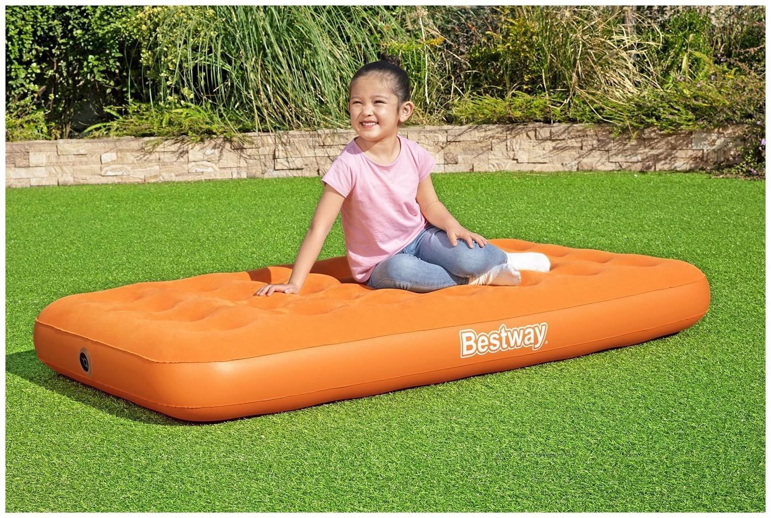 Матрас надувной Drowsy Dreamer с ручным насосом 158 x 89 x 18 см 67918, цвета микс