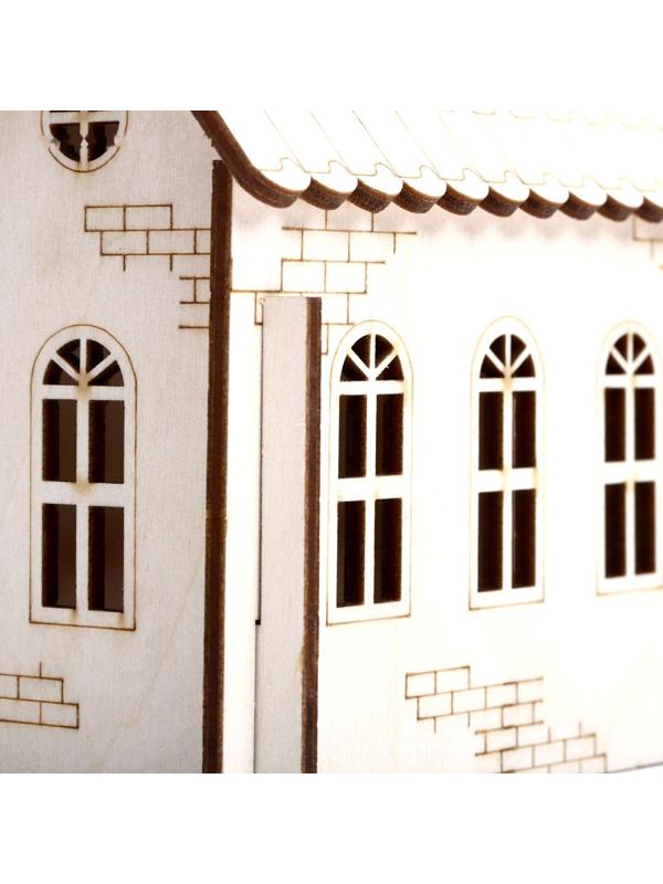 Сборная модель «Домик с двориком»