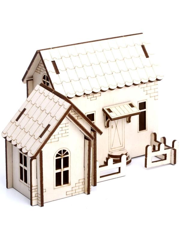 Сборная модель «Домик с двориком»
