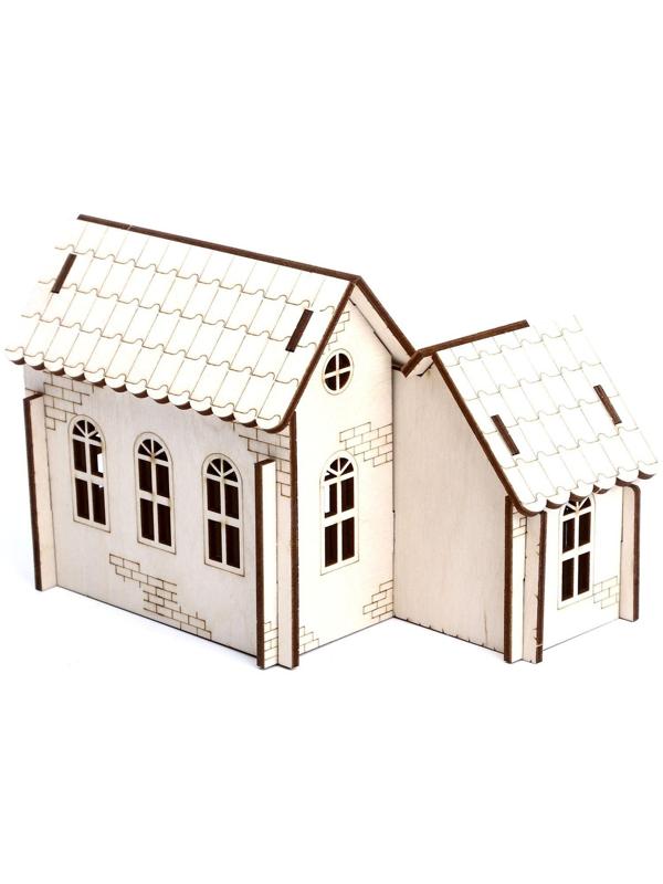 Сборная модель «Домик с двориком»