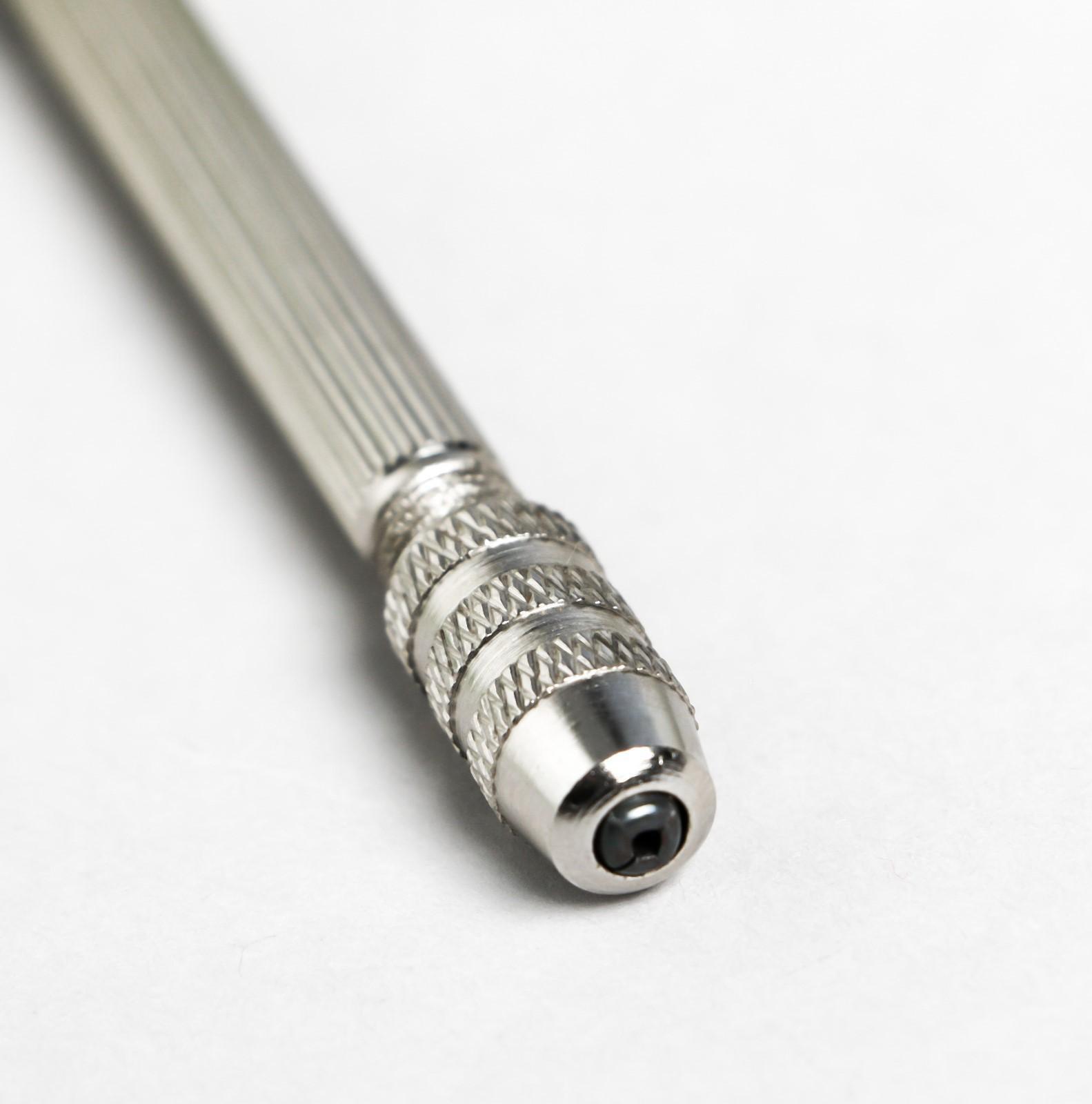 Дрель ручная с двумя цанговыми патронами для рукоделия 