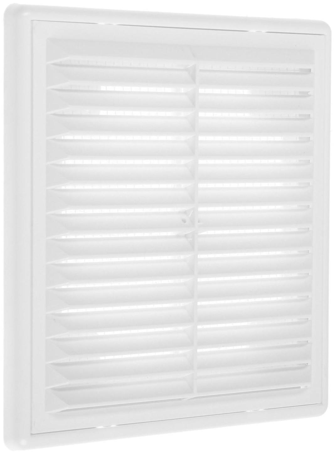 Решетка вентиляционная ZEIN Люкс ЛР1515, 150 x 150 мм, с сеткой, разъемная