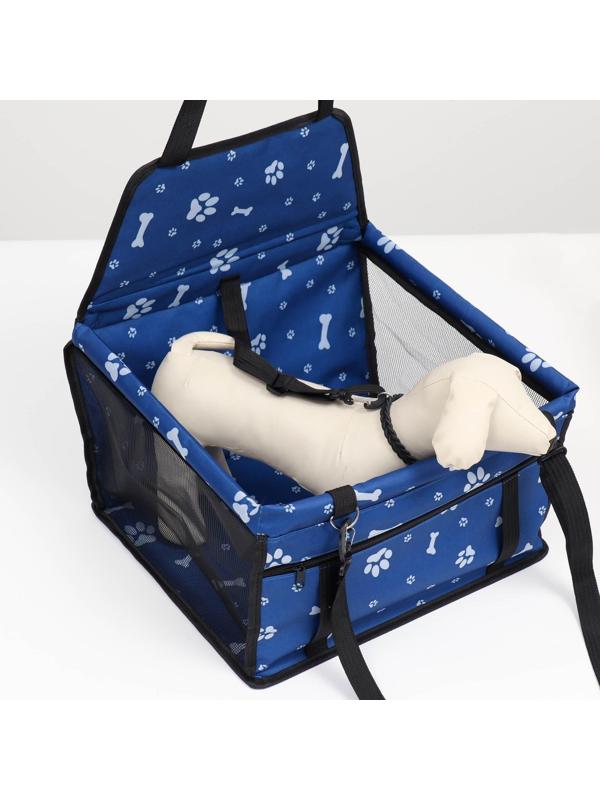 Автокресло для животных 40*30*25 см, синее с белыми лапками и косточками
