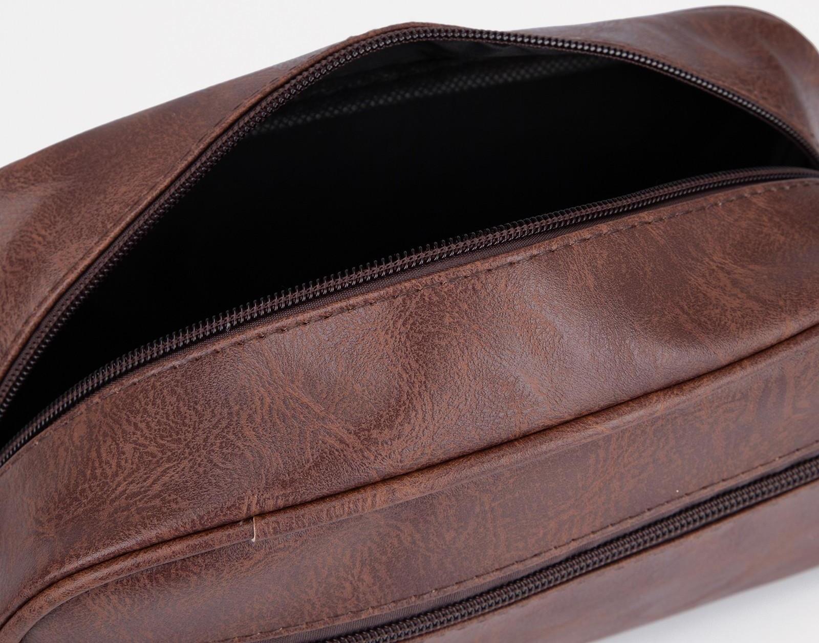 Косметичка на молнии, наружный карман, цвет коричневый