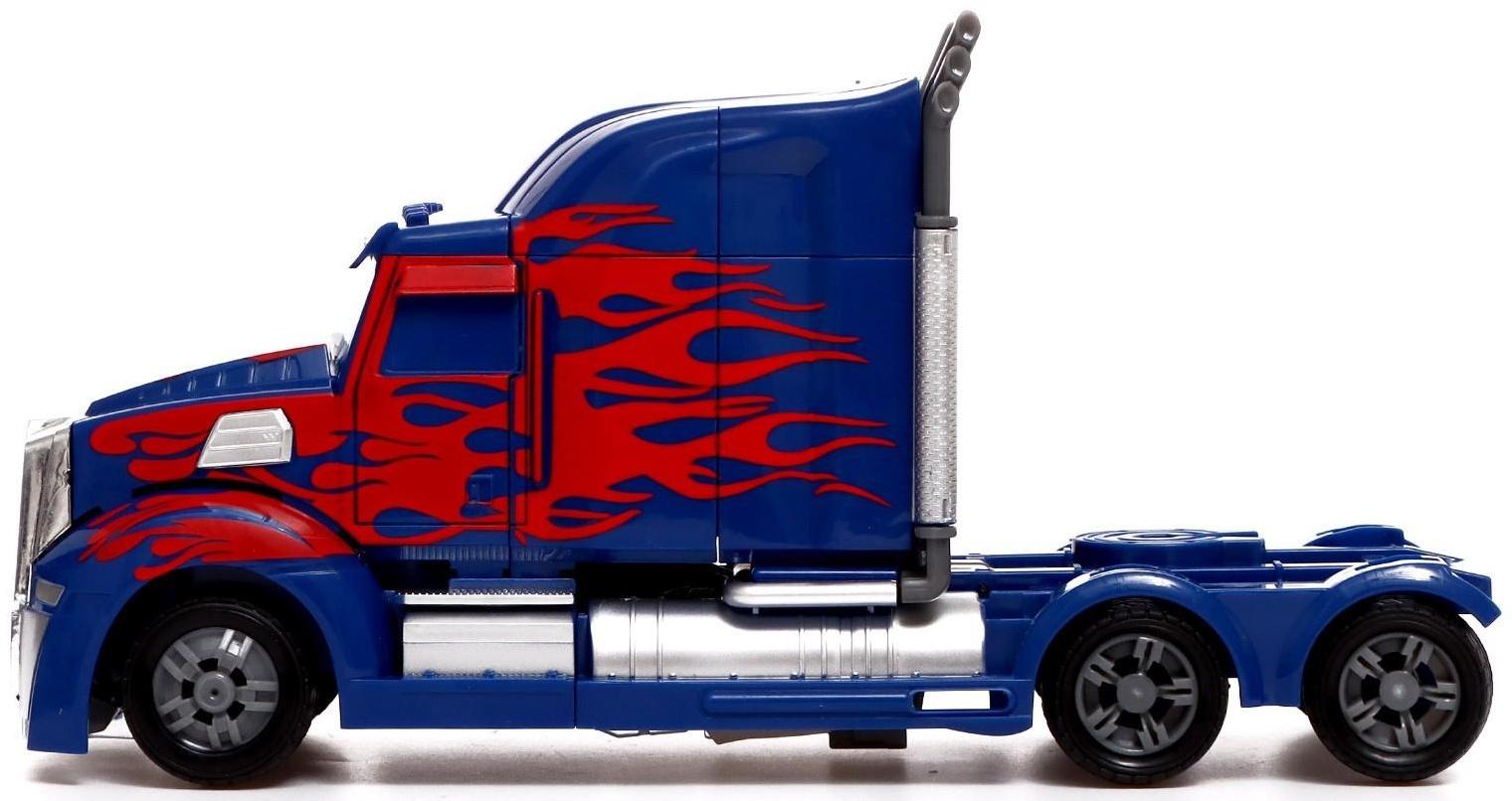 Робот «Автобот», трансформируется