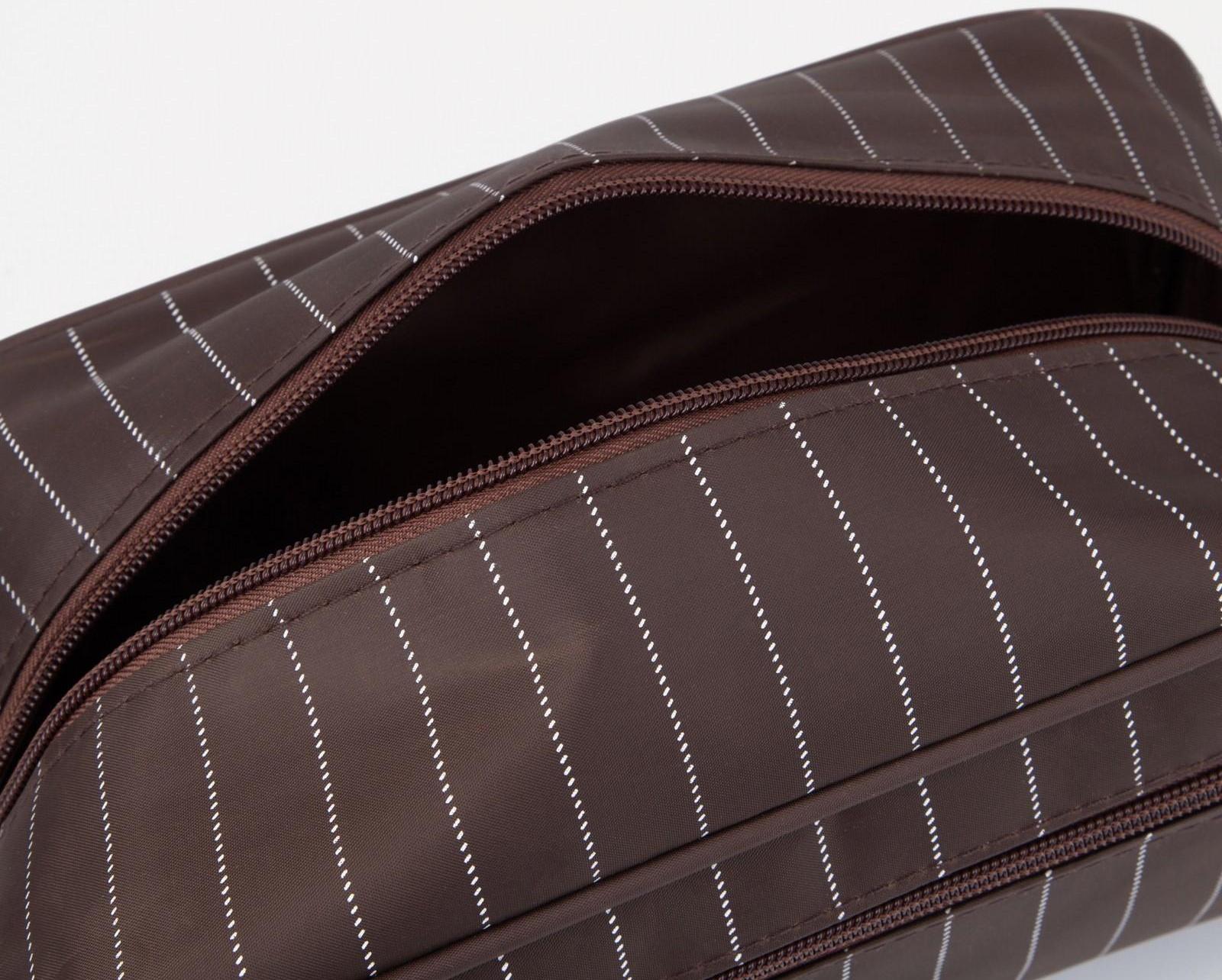 Косметичка на молнии, наружный карман, цвет коричневый