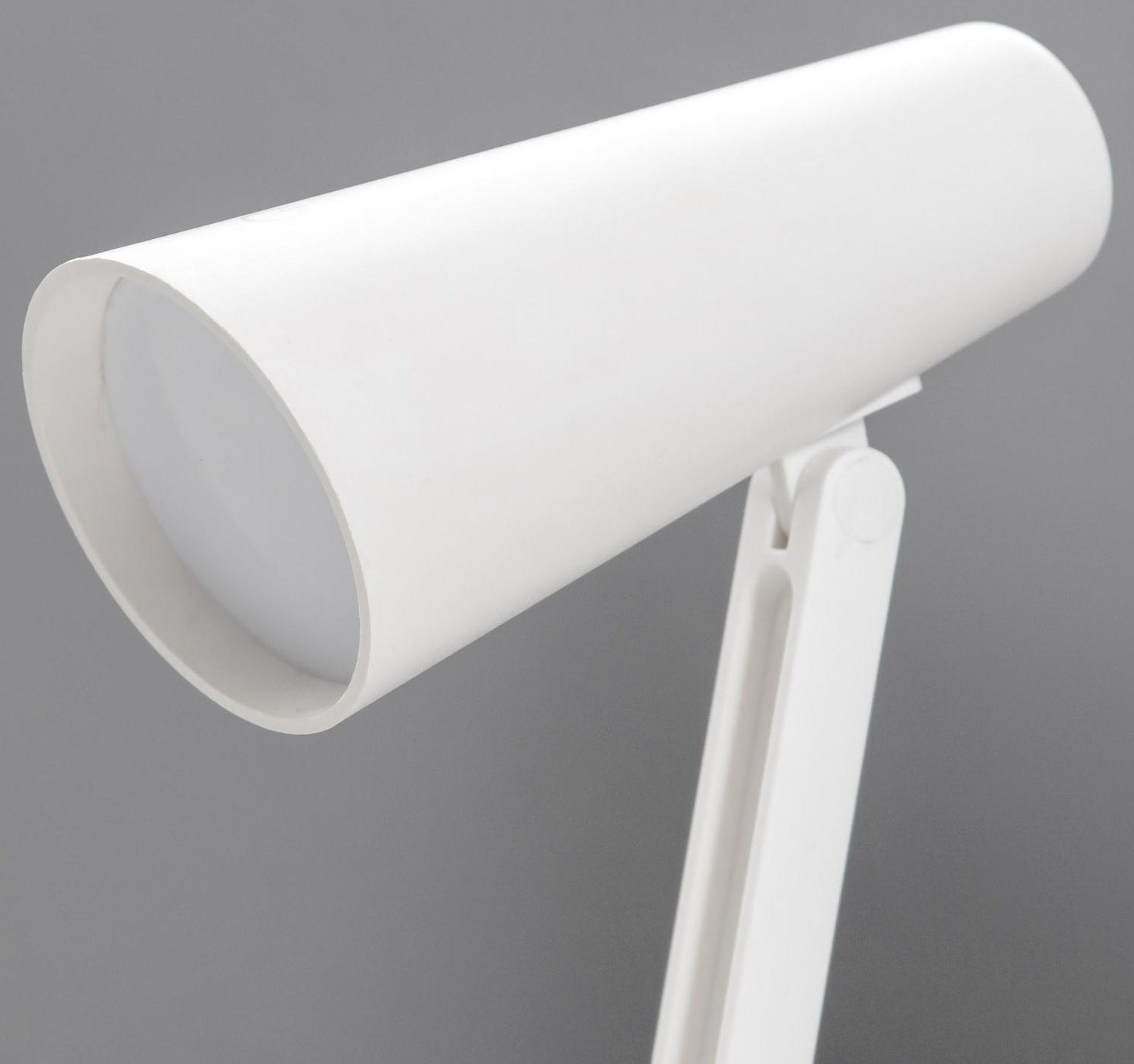 Настольная лампа 