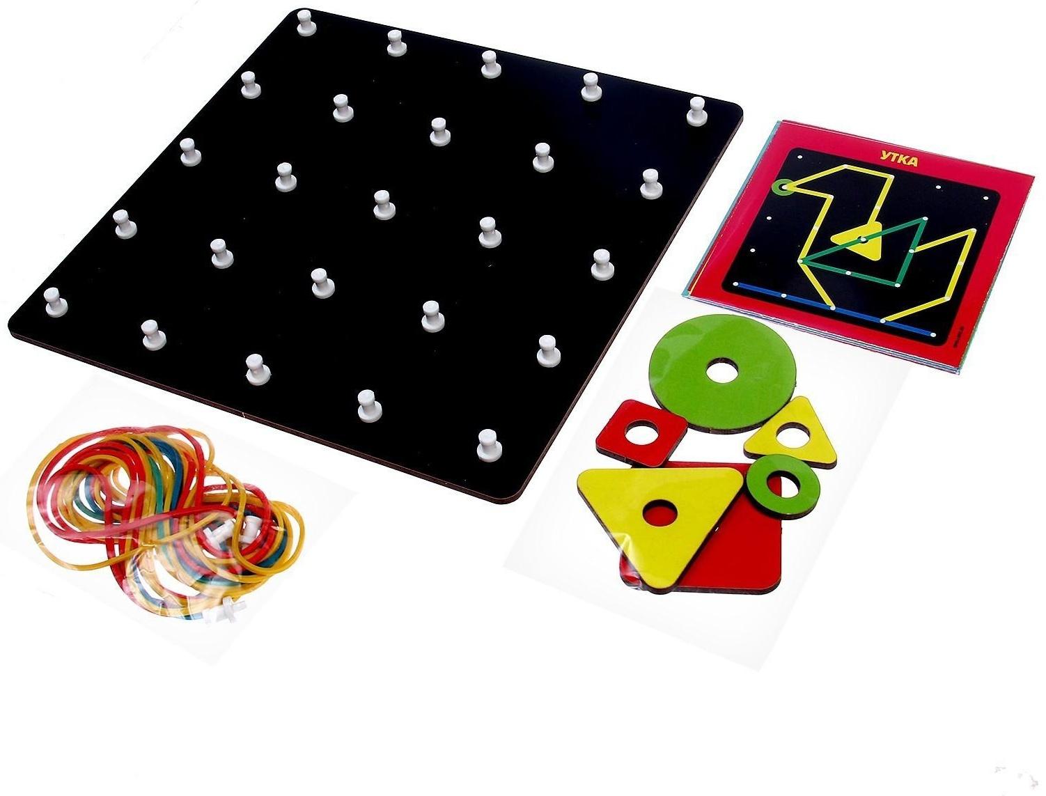 Геоборд с геометрическими фигурами