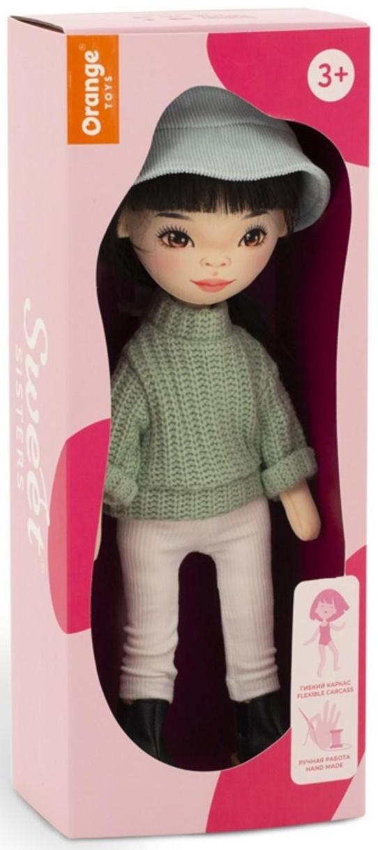 Мягкая кукла Lilu «В зеленом свитере», 32 см, серия: Весна
