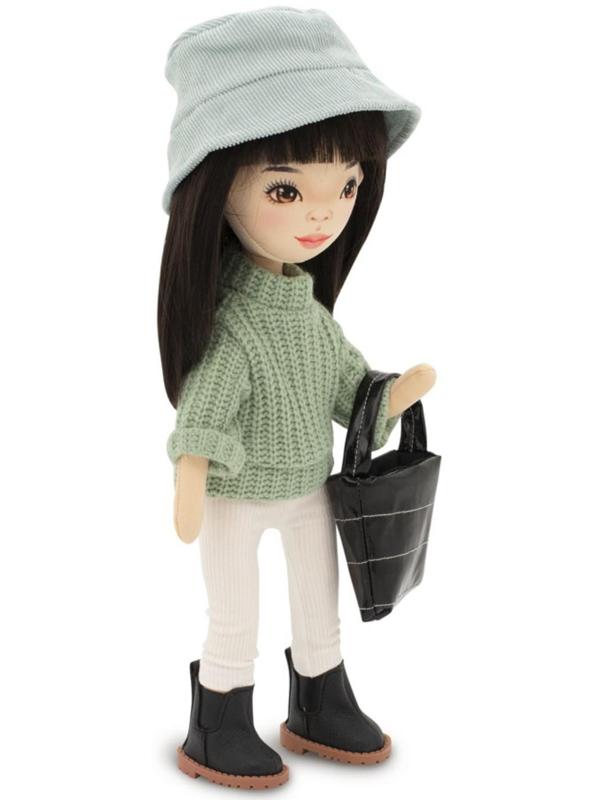 Мягкая кукла Lilu «В зеленом свитере», 32 см, серия: Весна