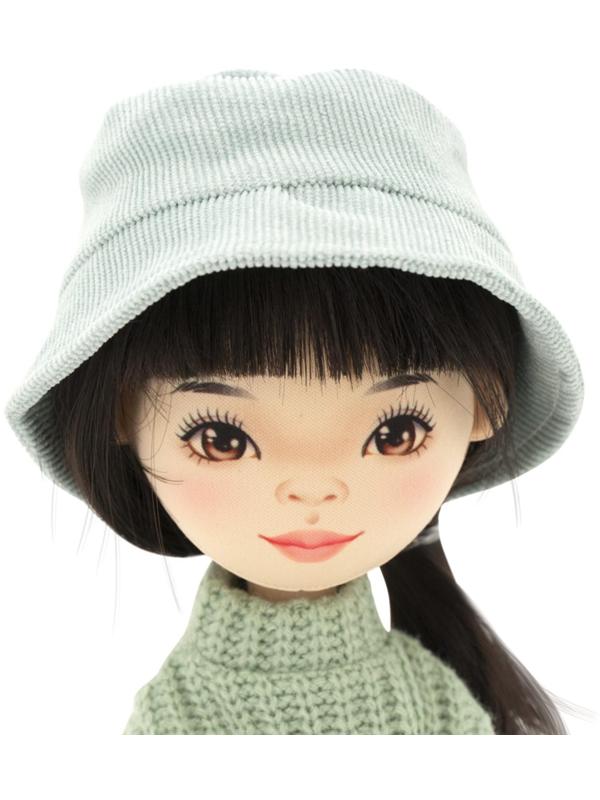 Мягкая кукла Lilu «В зеленом свитере», 32 см, серия: Весна