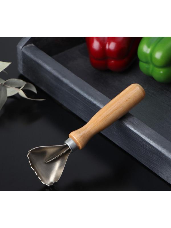 Рыбочистка с ножом для вспарывания «Традиционная», 15×4,5 см, с лакированной деревянной ручкой