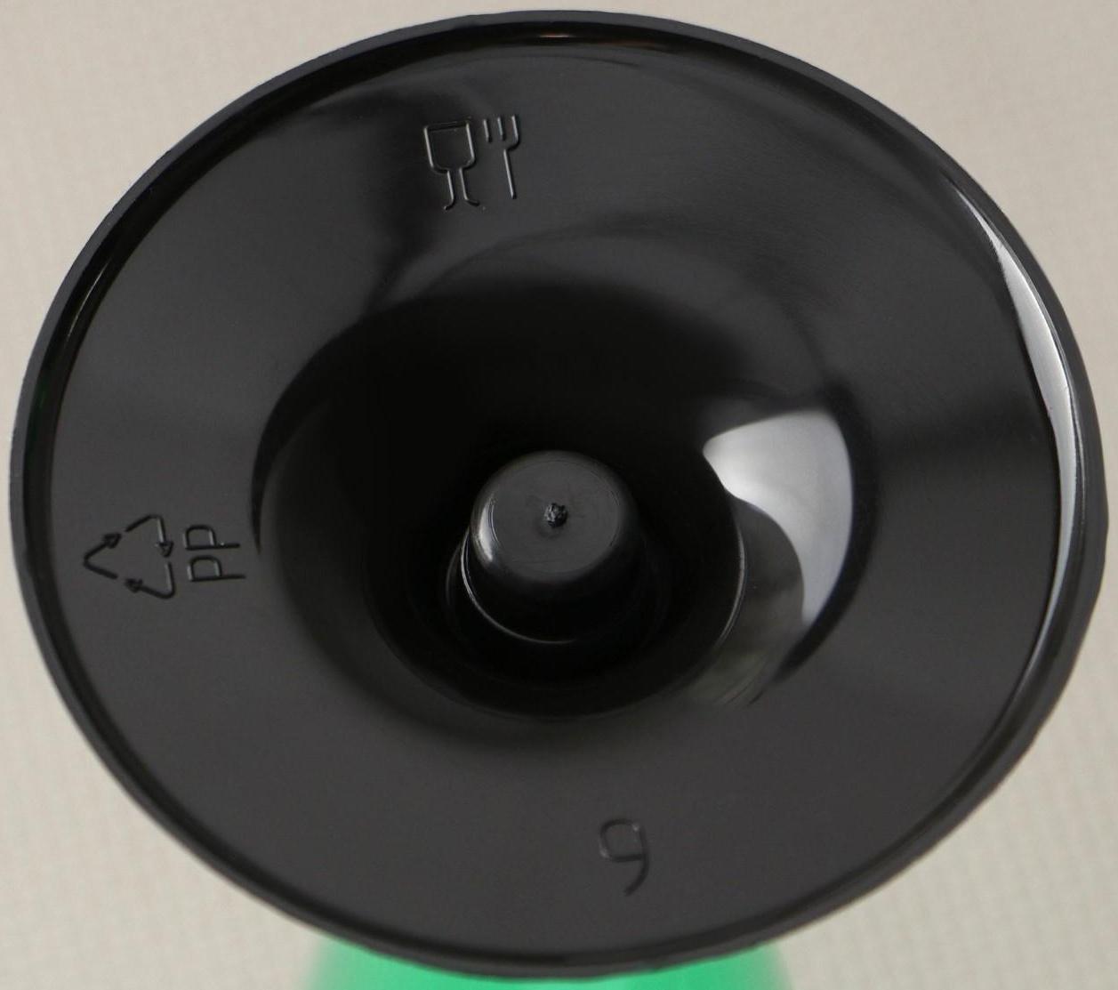 Фужер одноразовый «Конус», 150-180 мл, 6 шт в упаковке, цвет зелёный с чёрной ножкой