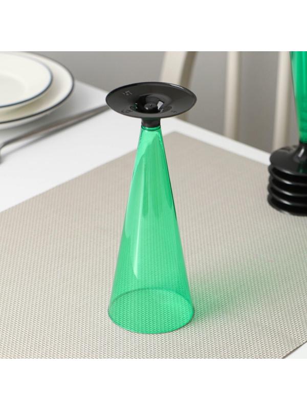 Фужер одноразовый «Конус», 150-180 мл, 6 шт в упаковке, цвет зелёный с чёрной ножкой