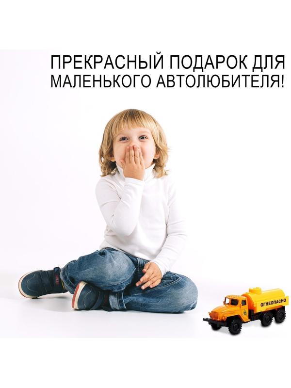 Грузовик металлический «УРАЛ «Топливо», инерция, масштаб 1:43