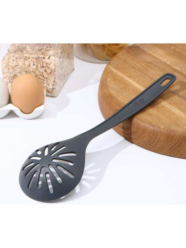 Шумовка, 28 см, цвет серый