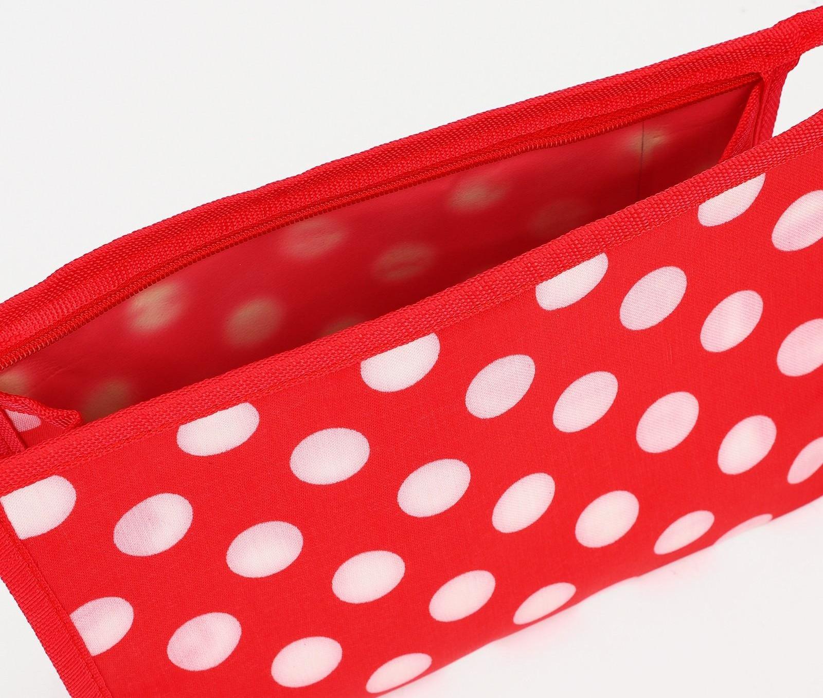 Косметичка на молнии, цвет красный