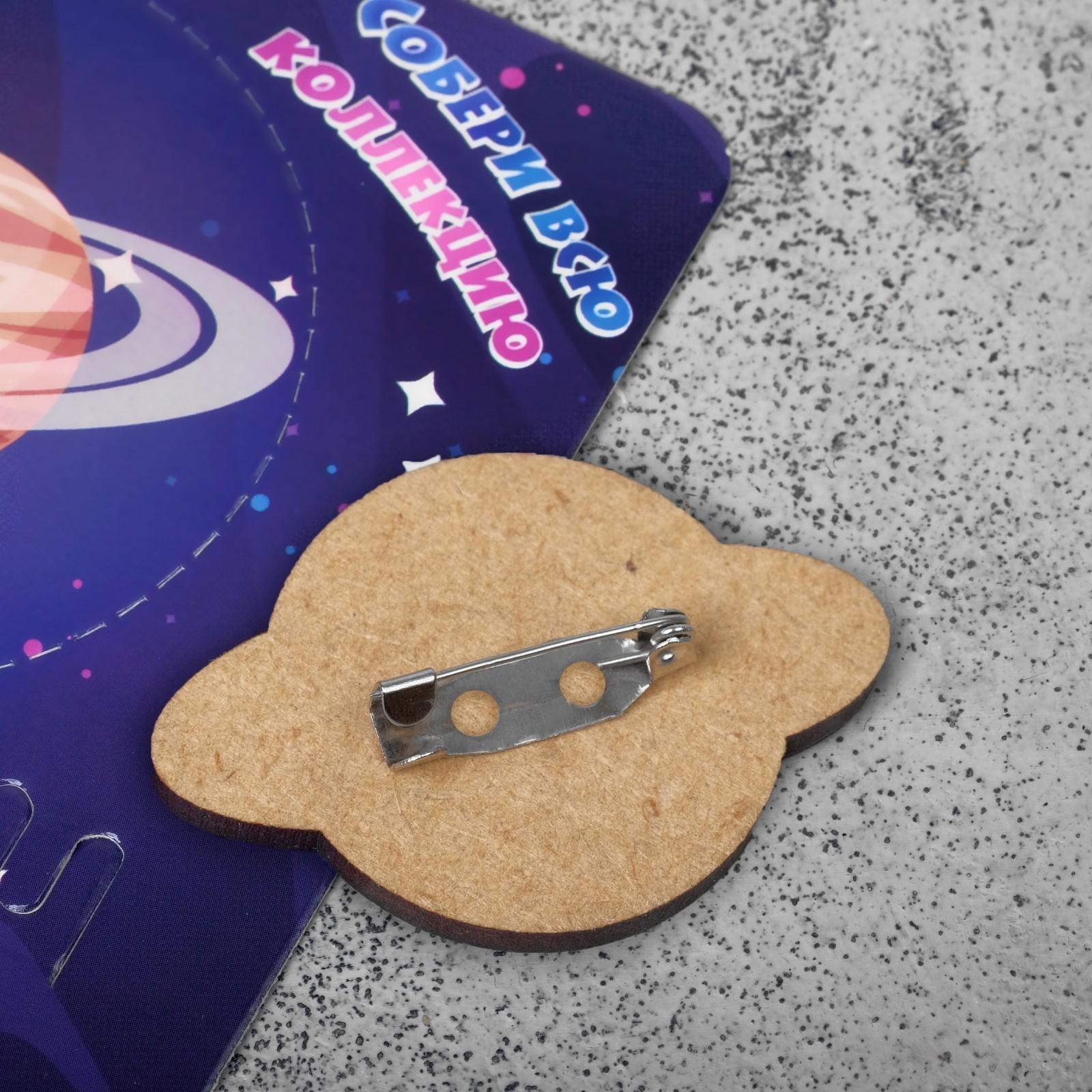 Брошь деревянная 