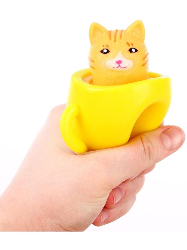 Мялка «Котик в кружке», цвета МИКС