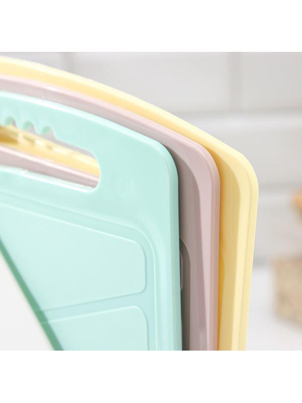 Набор досок разделочных на подставке, 3 шт, 32×20 см, цвет белый