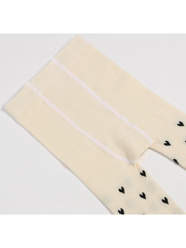 Колготки детские «Сердечки», цвет молочный, рост 140-146