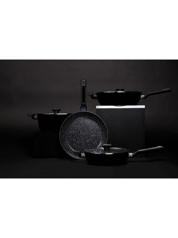 Сковорода Magistro Warrior, d=28 см, h=7,5 см, со стеклянной крышкой, ручка soft-touch, антипригарное покрытие, индукция