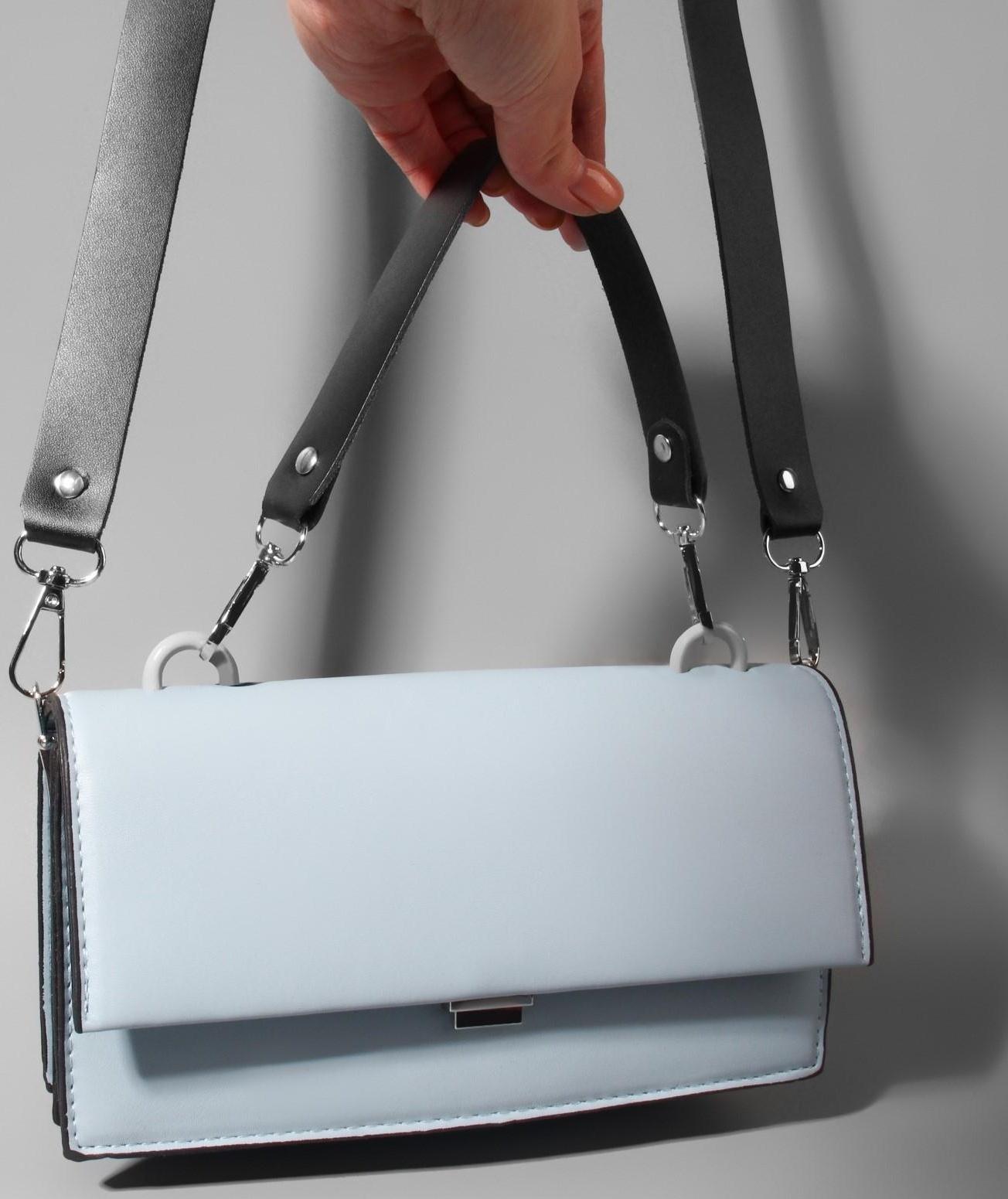 Ручка для сумки из натуральной кожи, с карабинами, 30 ± 2 см × 2,5 см, цвет чёрный/серебряный