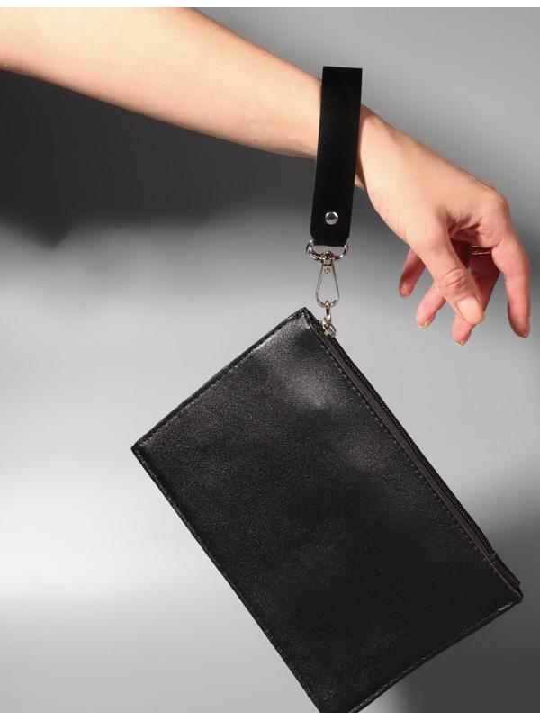 Ручка для сумки из натуральной кожи, с карабинами, 30 ± 2 см × 2,5 см, цвет чёрный/серебряный