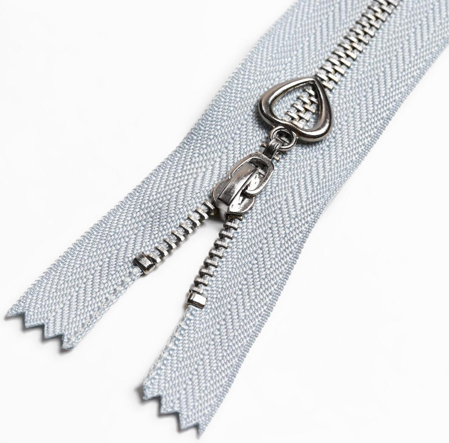 Молния металлическая, №3, неразъёмная, замок автомат, 15 см, цвет голубой/серебряный