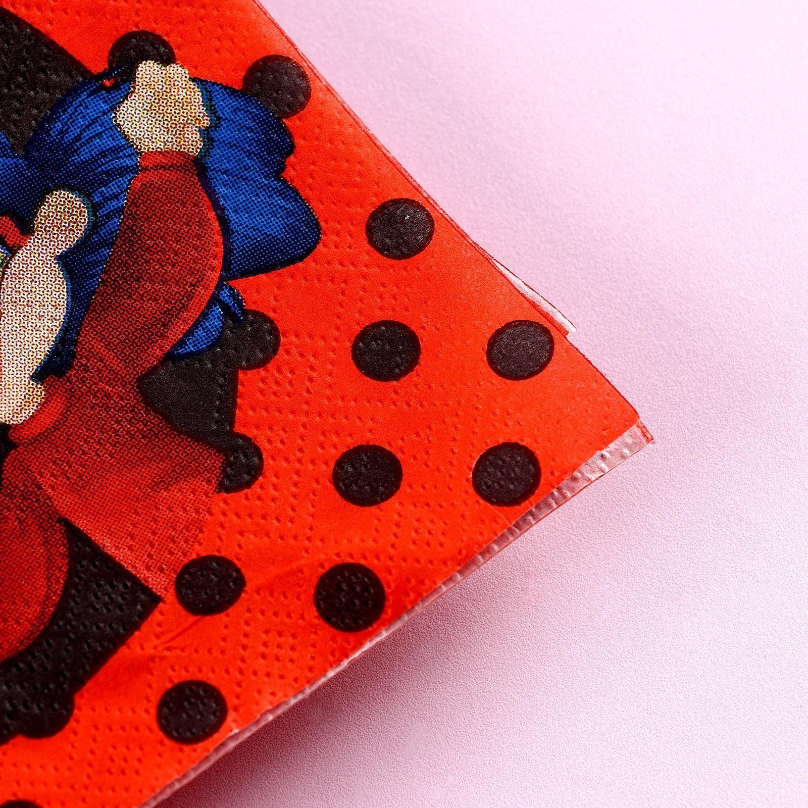 Салфетки 25*25см 