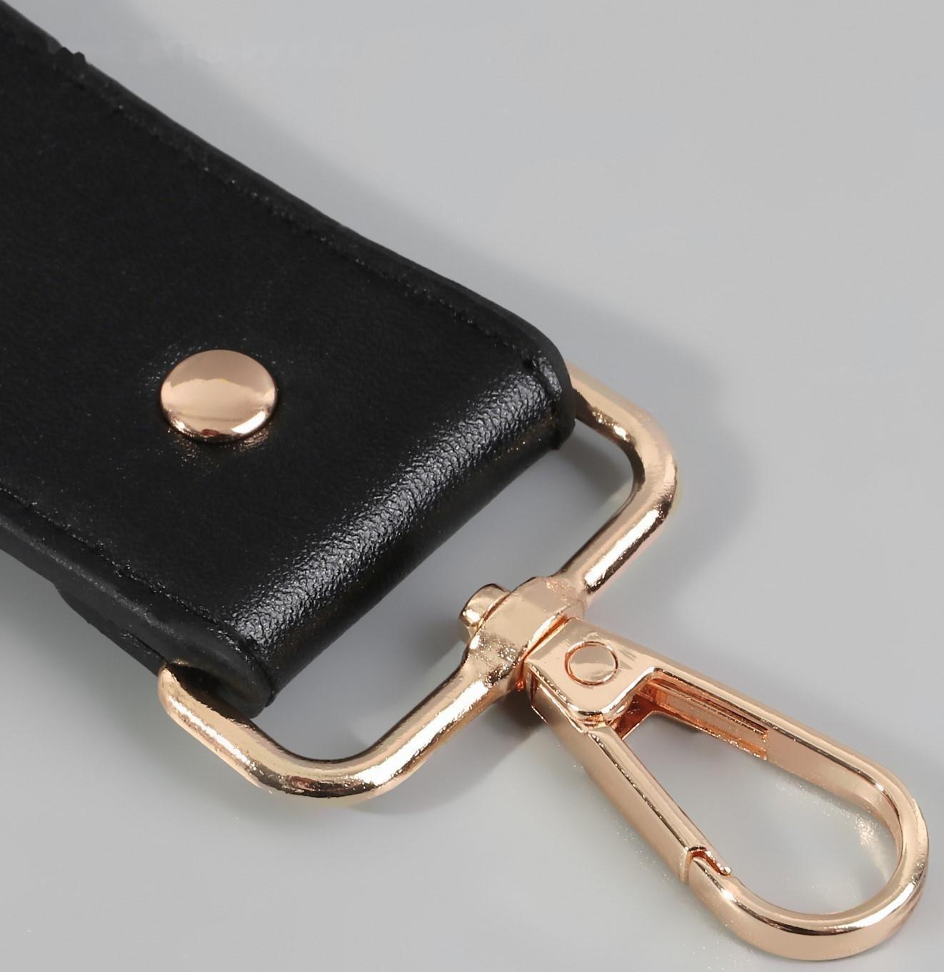 Ручка для сумки, с карабинами, 35 ± 1 см × 3,5 см, цвет чёрный/золотой