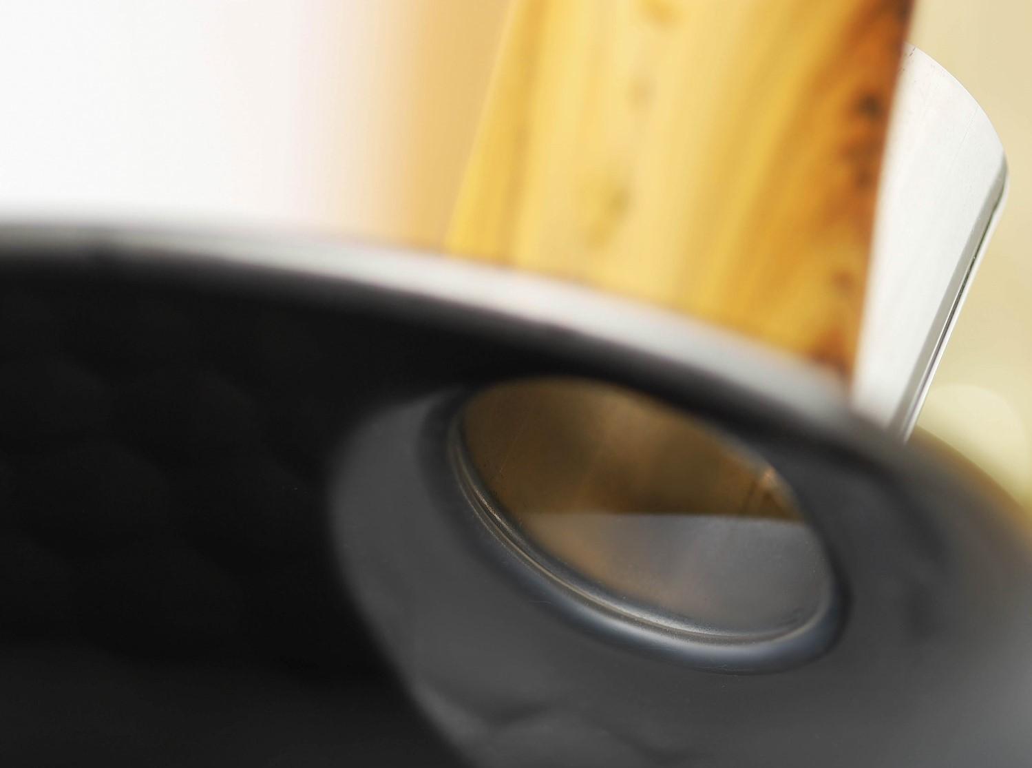 Чайник со свистком из нержавеющей стали Magistro Heat, 3 л, ТРС, индукция, ручка soft-touch, цвет чёрный