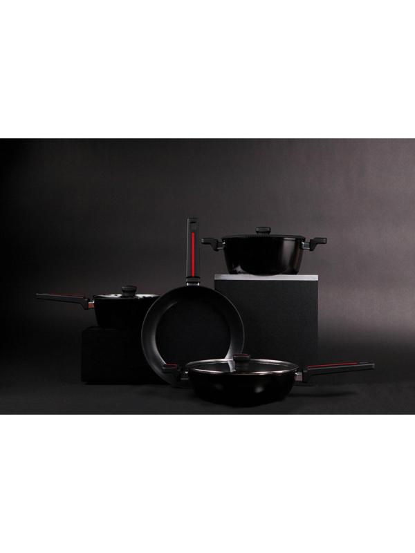 Сковорода Magistro Flame, d=28 см, h=5 см, ручка soft-touch, антипригарное покрытие, индукция